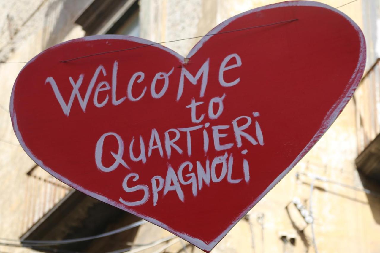 Da Nonna Lina Ai Quartieri Naples Exterior photo